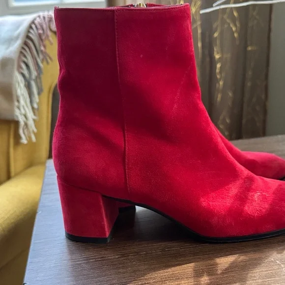 M. Gemi Bold Red Suede Heeled Boots - CHRISTMAS SALE PRICE! - Picture 3 of 8